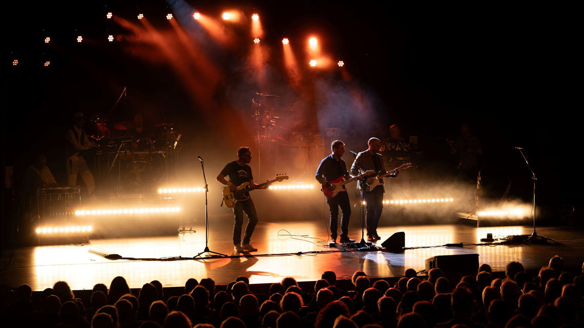 One Night Of Dire Straits am 22. November 2025 im Capitol Mannheim_Foto: Marco Böhme